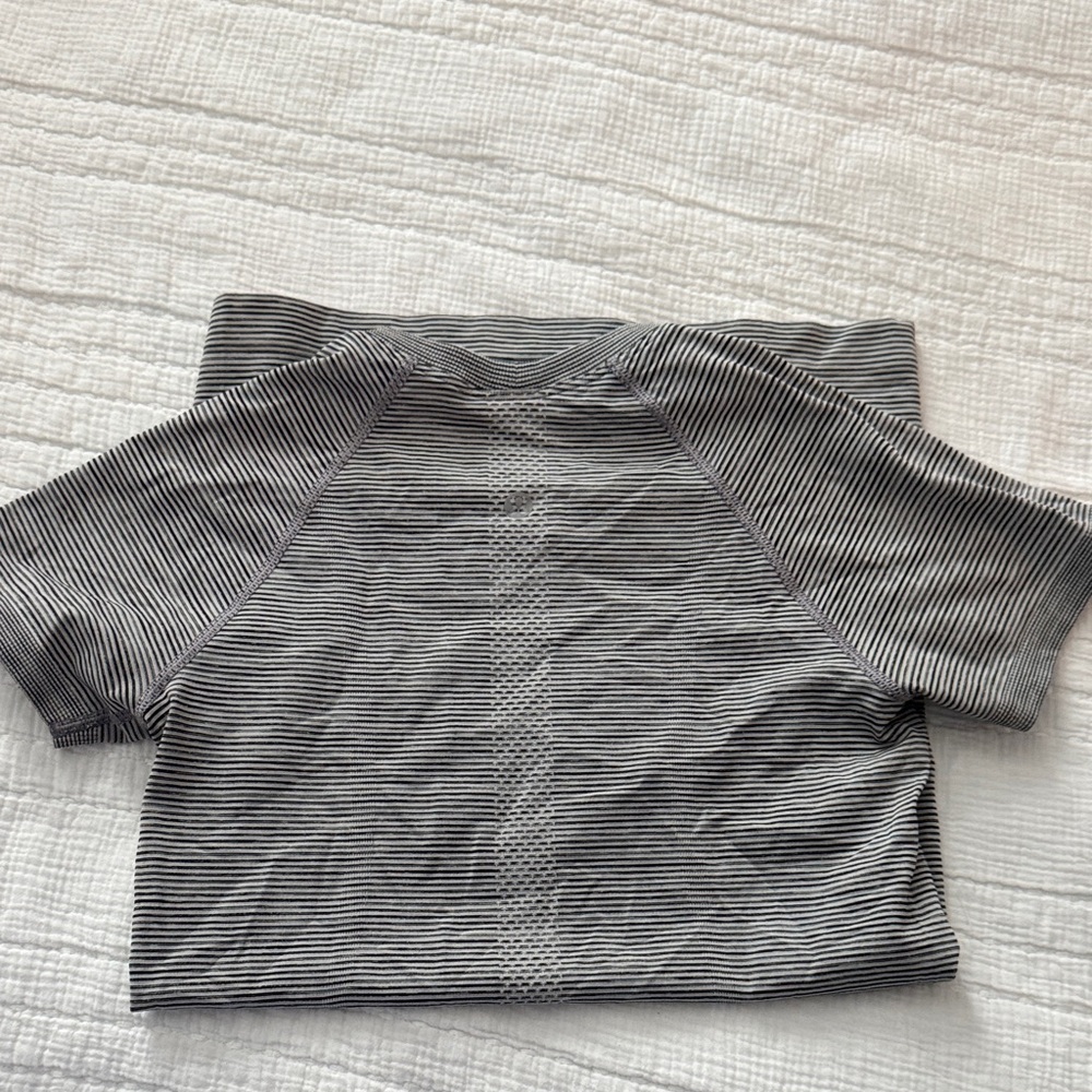 Lululemon Striped Shirt - Picture 3 of 4